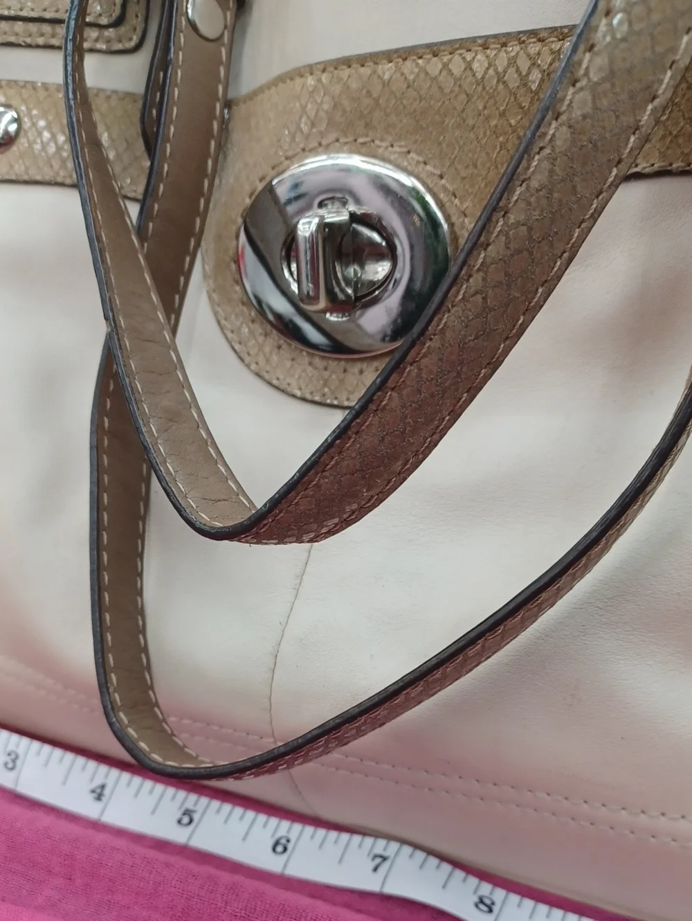 Coach Penelope Carryall F16531 - Picture 15 of 15